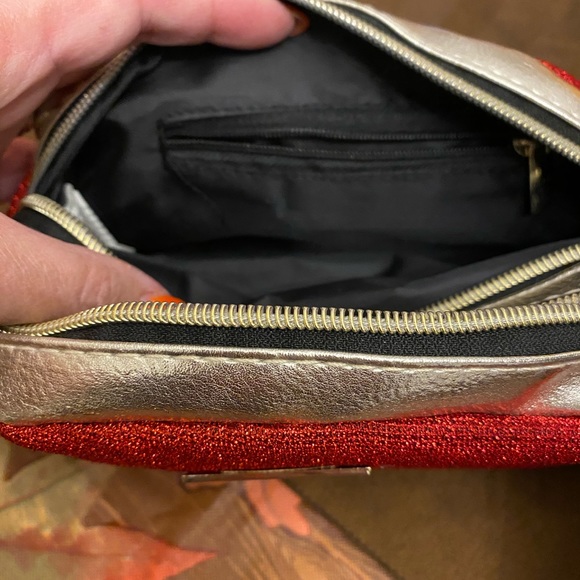 Adrienne Vittadini Studio Double Zip pouch - Picture 3 of 9